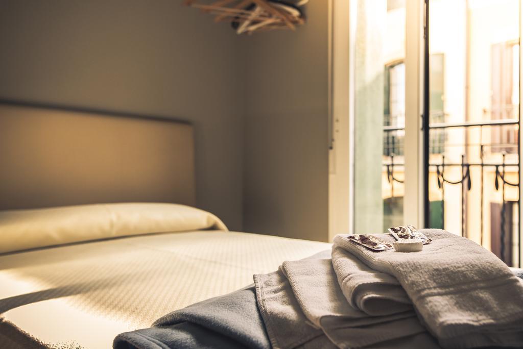 El Camino Urban Rooms Pamplona Eksteriør bilde