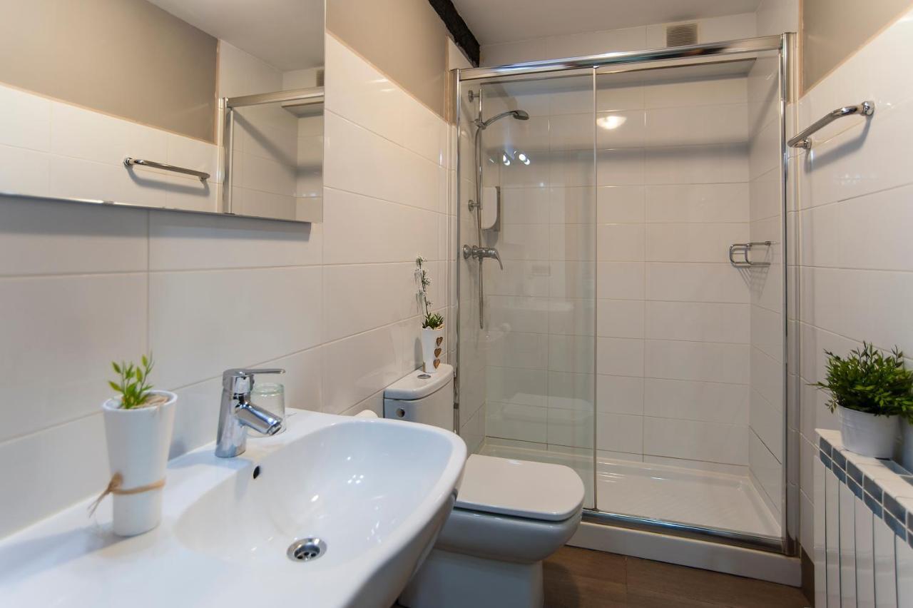 El Camino Urban Rooms Pamplona Eksteriør bilde