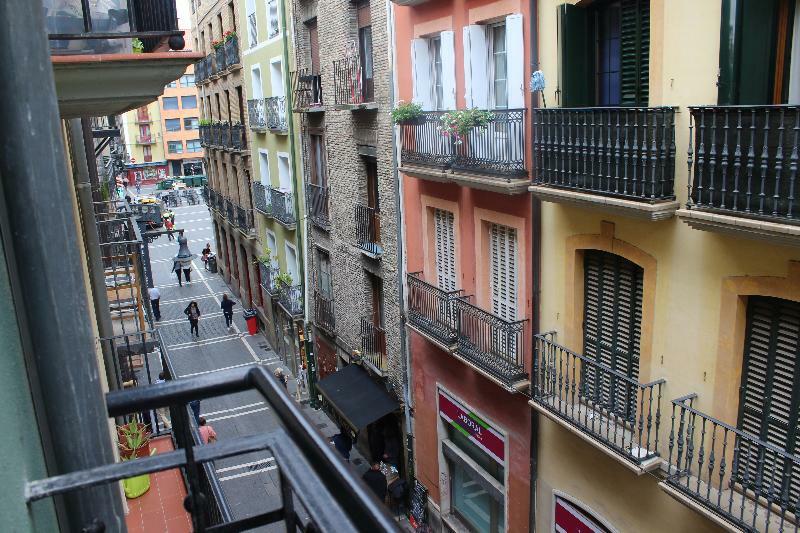 El Camino Urban Rooms Pamplona Eksteriør bilde